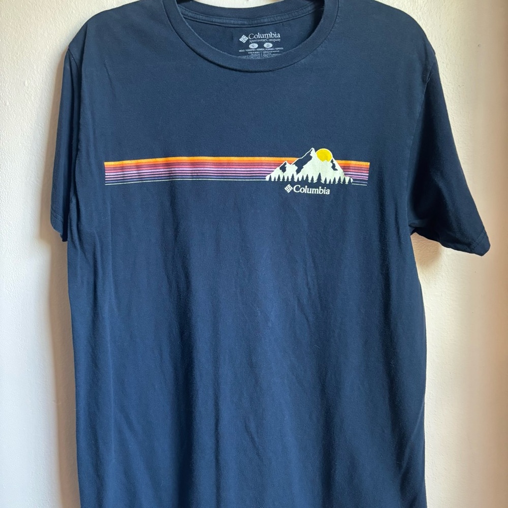 Columbia Men's Dark Blue Mountain Stripe Tee